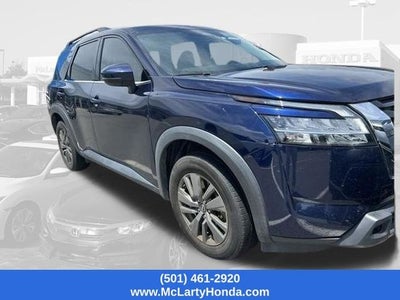 2022 Nissan Pathfinder SV
