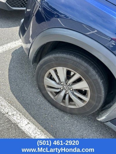 2022 Nissan Pathfinder SV