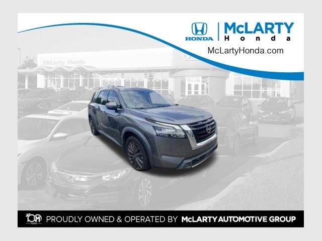 2023 Nissan Pathfinder SL