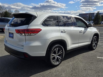 2019 Toyota Highlander LE