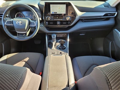 2023 Toyota Highlander LE
