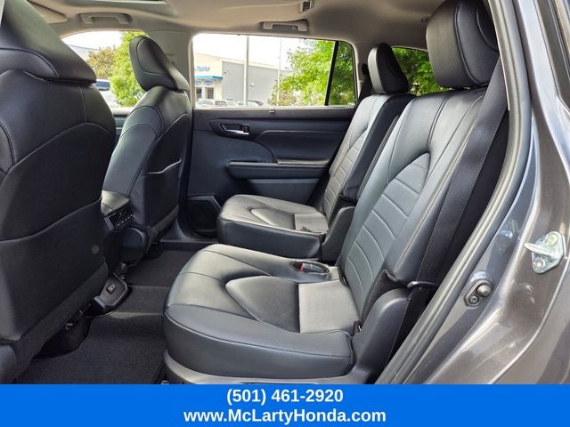 2025 Toyota Highlander XLE