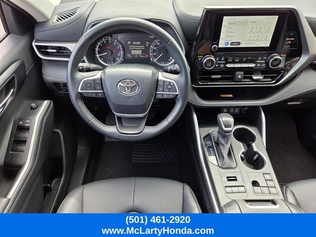 2025 Toyota Highlander XLE