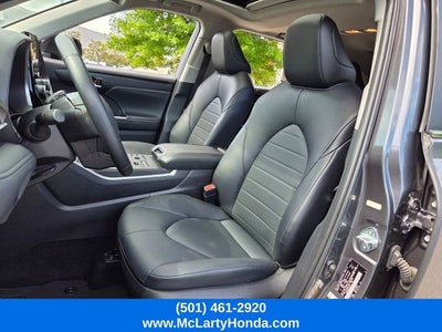 2025 Toyota Highlander XLE