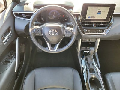 2025 Toyota Corolla Cross XLE