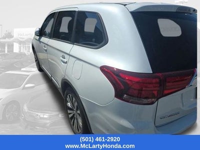 2020 Mitsubishi Outlander SE