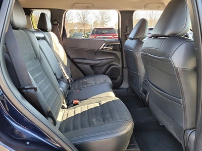 2024 Mitsubishi Outlander SE