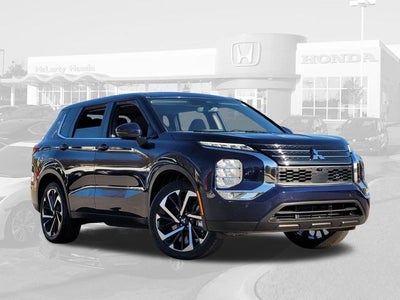 2024 Mitsubishi Outlander SE