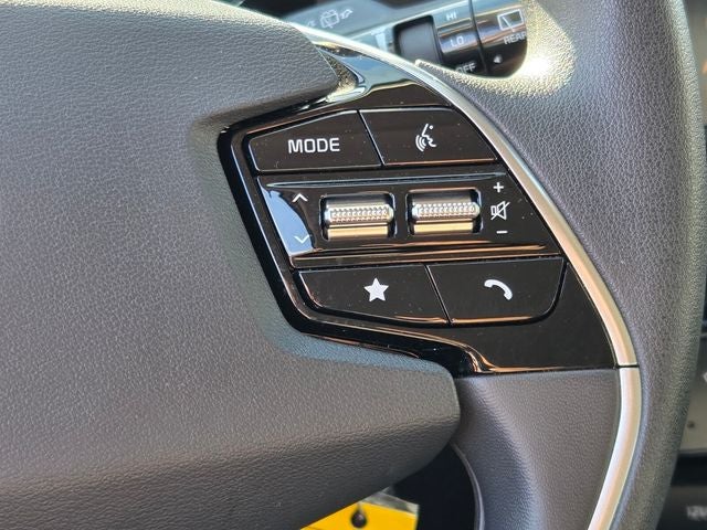 2025 Kia Niro LX