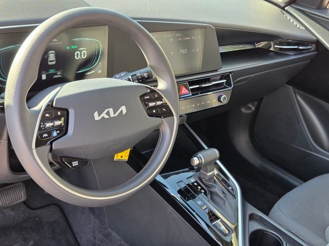 2025 Kia Niro LX
