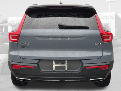 2020 Volvo XC40 R-Design