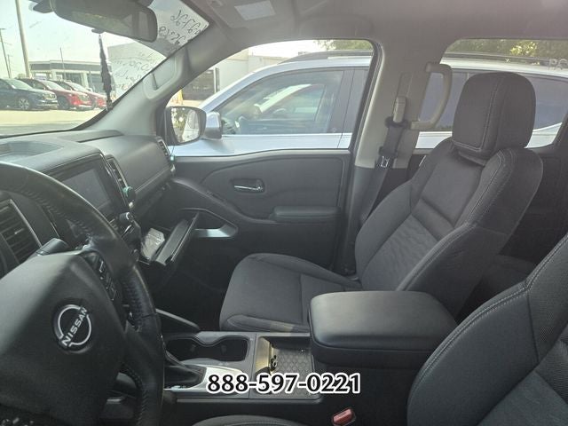 2024 Nissan Frontier SV