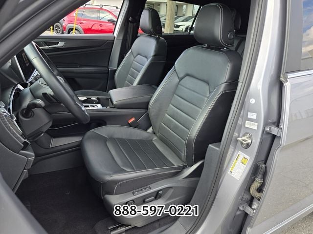 2024 Volkswagen Atlas Cross Sport 2.0T SEL R-Line