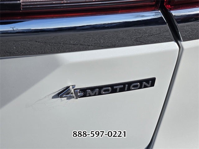 2025 Volkswagen Atlas 2.0T SEL Premium R-Line