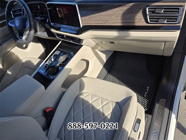 2025 Volkswagen Atlas 2.0T SEL Premium R-Line