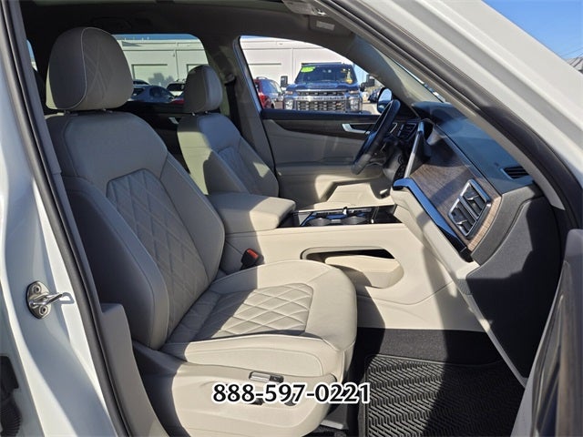 2025 Volkswagen Atlas 2.0T SEL Premium R-Line