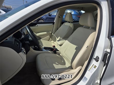 2013 Volkswagen Passat TDI SE w/Sunroof