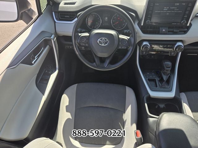 2020 Toyota RAV4 XLE