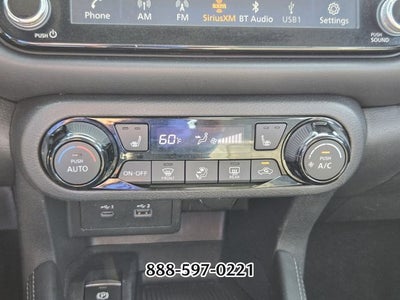 2022 Nissan Kicks SR