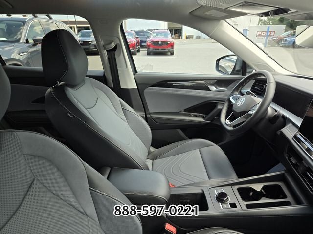 2025 Volkswagen Tiguan 2.0T SE