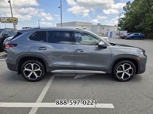 2025 Volkswagen Tiguan 2.0T SE