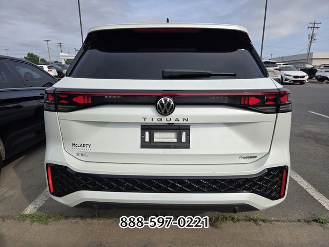 2025 Volkswagen Tiguan 2.0T SEL R-Line