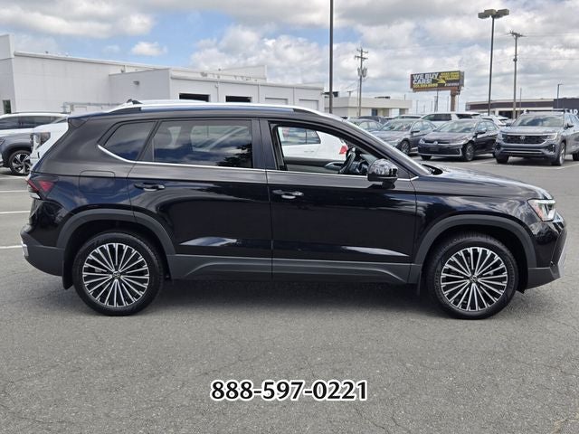 2025 Volkswagen Taos 1.5T SE
