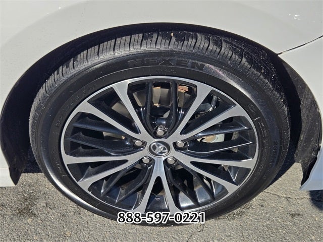 2020 Toyota Camry SE