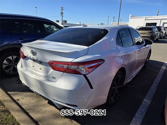 2020 Toyota Camry SE