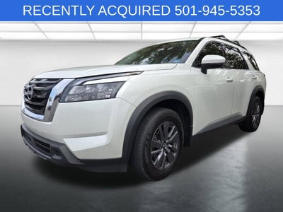 2023 Nissan Pathfinder SV
