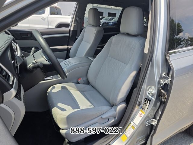 2019 Toyota Highlander LE