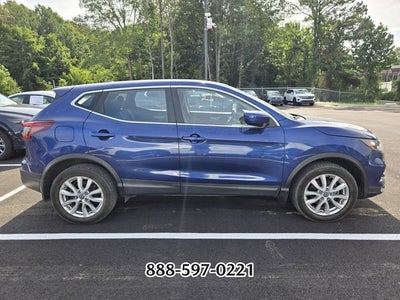 2022 Nissan Rogue Sport S