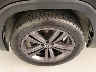 2021 Volkswagen Atlas 3.6L V6 SE w/Technology R-Line