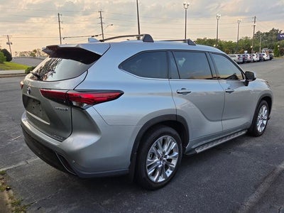 2022 Toyota Highlander Hybrid Limited