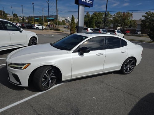 2021 Volvo S60 T5 R-Design