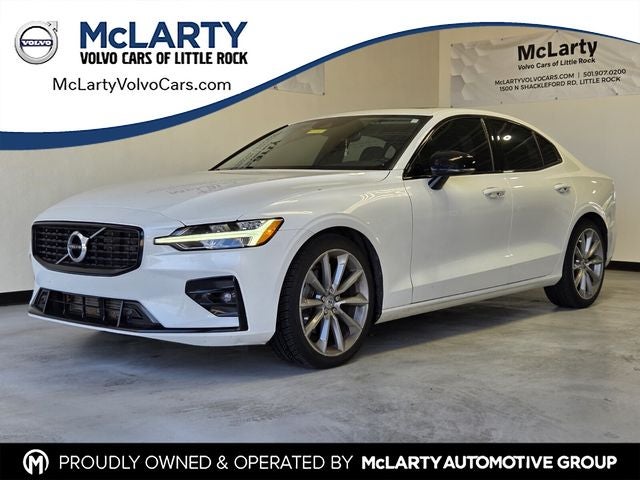 2021 Volvo S60 T5 Momentum
