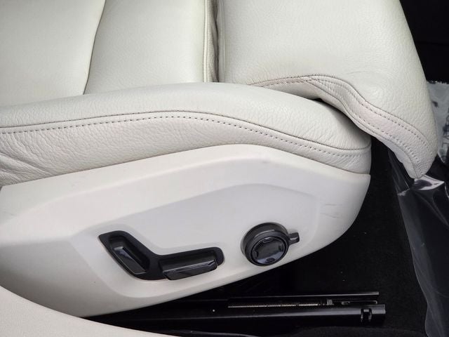 2022 Volvo S60 Recharge Plug-In Hybrid T8 Inscription