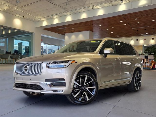 2023 Volvo XC90 B6 Plus 6-Seater