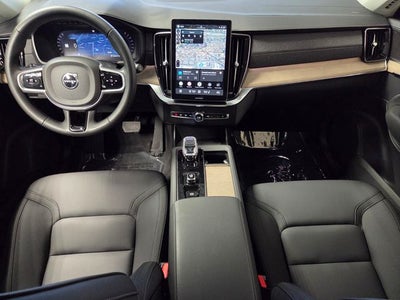 2025 Volvo XC90 B6 Plus 7-Seater 2025.5