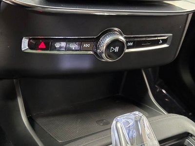 2025 Volvo XC90 B6 Plus 7-Seater 2025.5