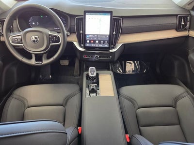 2025 Volvo XC90 B6 Plus 7-Seater 2025.5