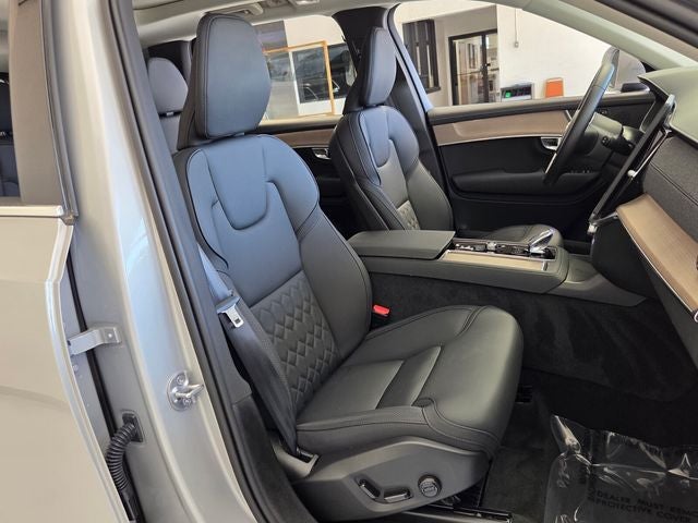 2025 Volvo XC90 B6 Plus 7-Seater 2025.5