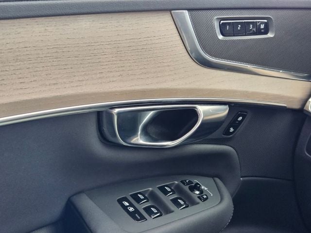 2025 Volvo XC90 B6 Plus 7-Seater 2025.5