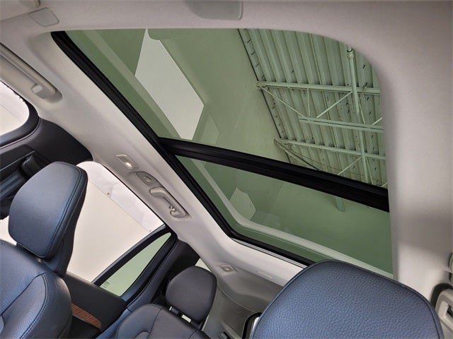 2025 Volvo XC90 B6 Plus 7-Seater