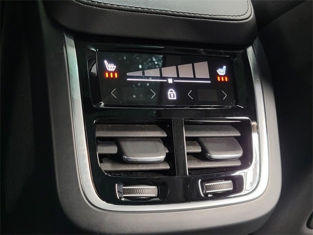 2025 Volvo XC90 B6 Plus 7-Seater