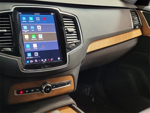 2025 Volvo XC90 B6 Plus 7-Seater