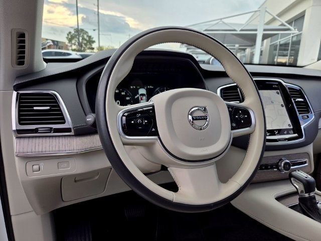 2022 Volvo XC90 T6 Inscription