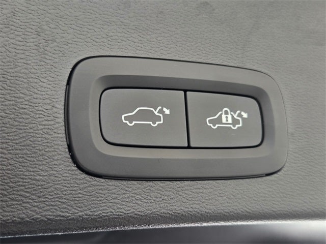 2023 Volvo XC40 Recharge Pure Electric Ultimate