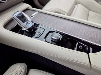 2023 Volvo XC90 Recharge Plug-In Hybrid Ultimate
