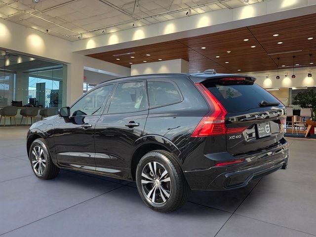 2024 Volvo XC60 Recharge Plug-In Hybrid Core Dark